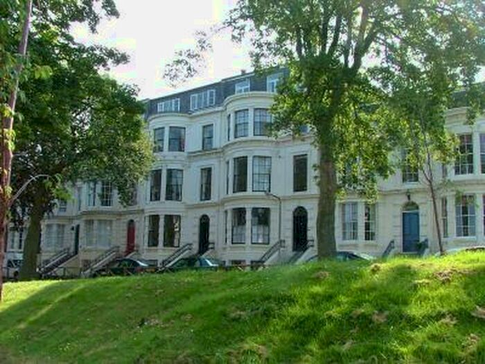 2 Bedroom Flat To Rent In Crown Terrace, Scarborough, YO11
