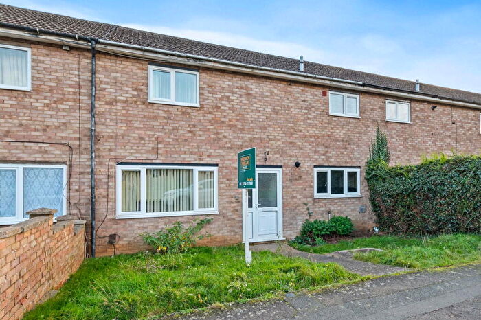 3 Bedroom Mews For Sale In Highfield Road, Kettering, NN15