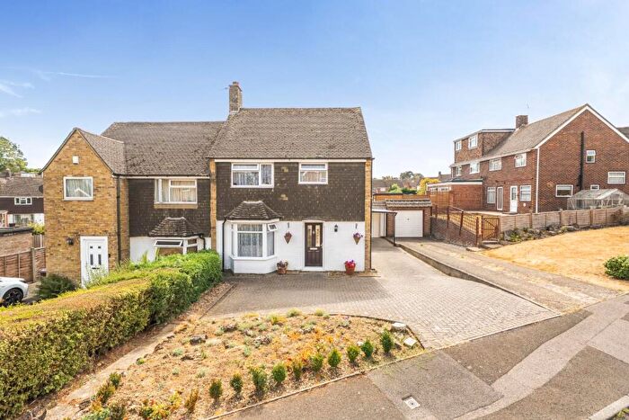 3 Bedroom Semi Detached House For Sale In Blackthorn Drive, Larkfield, Aylesford, ME20