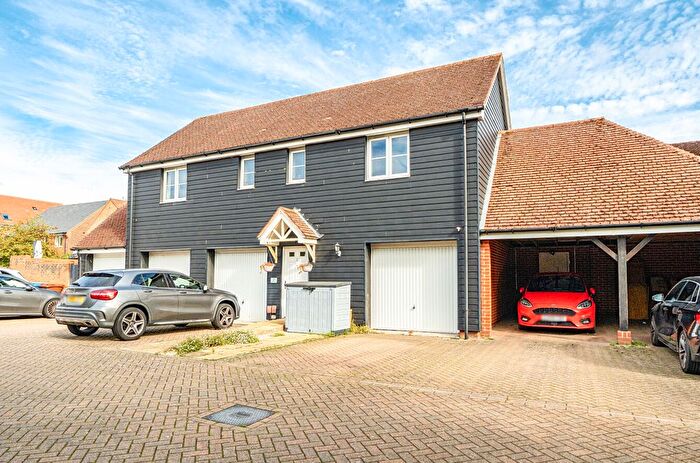 2 Bedroom Detached House For Sale In Starlings Roost, Bracknell, Berkshire, RG12
