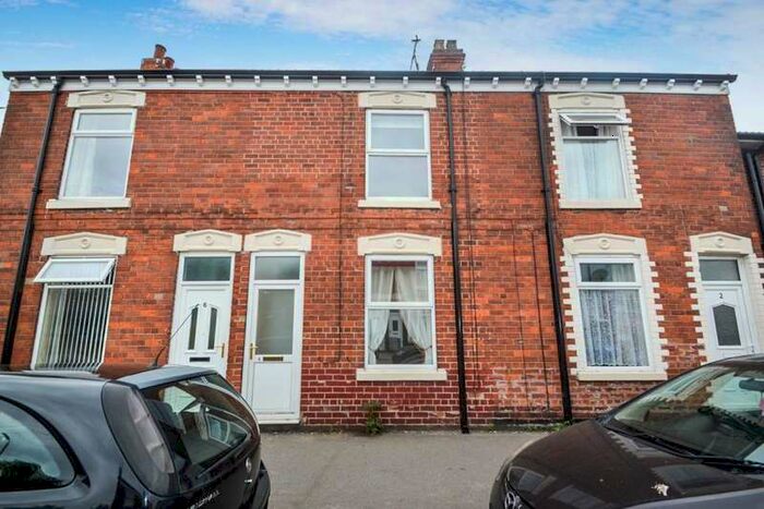 2 Bedroom Terraced House To Rent In Estcourt Street, Newbridge Road, Hull, HU9