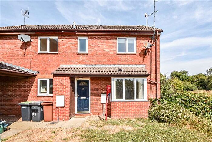 2 Bedroom End Of Terrace House To Rent In Senwick Drive, Wellingborough, NN8