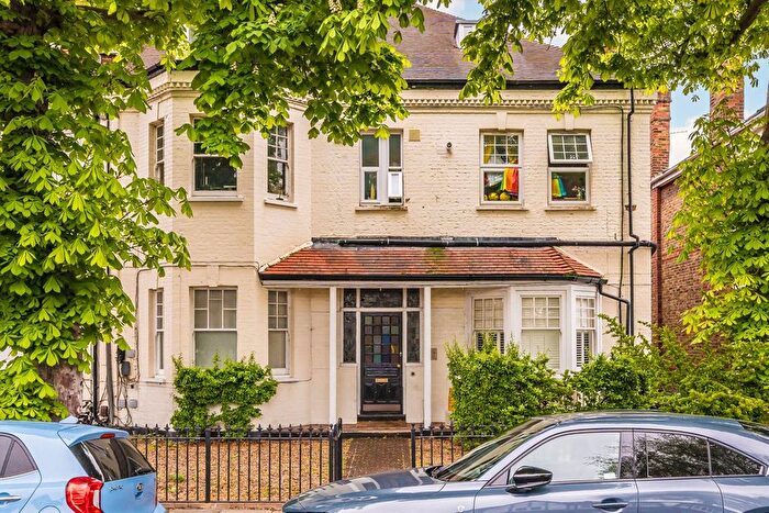 1 Bedroom Flat To Rent In Popes Grove, Twickenham, TW1