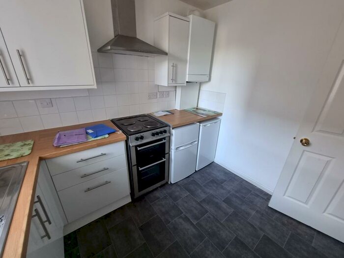 2 Bedroom Apartment To Rent In Carnoustie Court, Whitley Bay, NE25