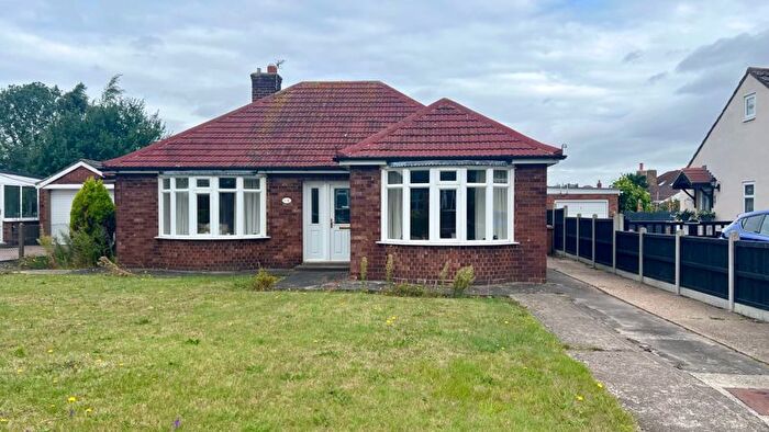 3 Bedroom Detached Bungalow For Sale In Kings Avenue, Brigg, DN20