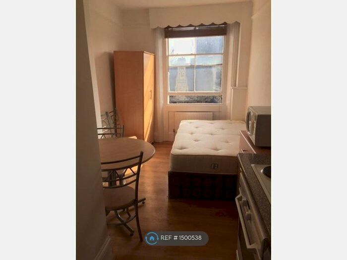 Studio To Rent In St Stephens Crescent, London, W2