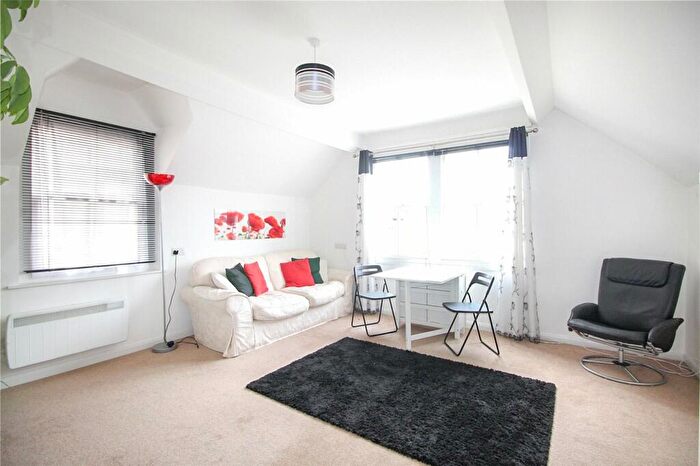 1 Bedroom Apartment For Sale In Whatley Road, Bristol, BS8