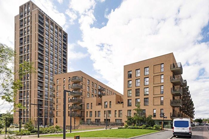 2 Bedroom Flat To Rent In Perryfield Way, London, NW9