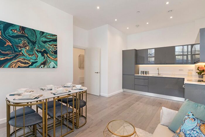 1 Bedroom Flat For Sale In Duke Street, Chelmsford, CM1