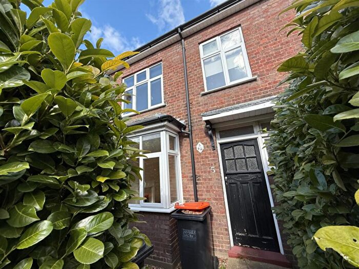 3 Bedroom Property To Rent In Alfred Street, Dunstable, LU5