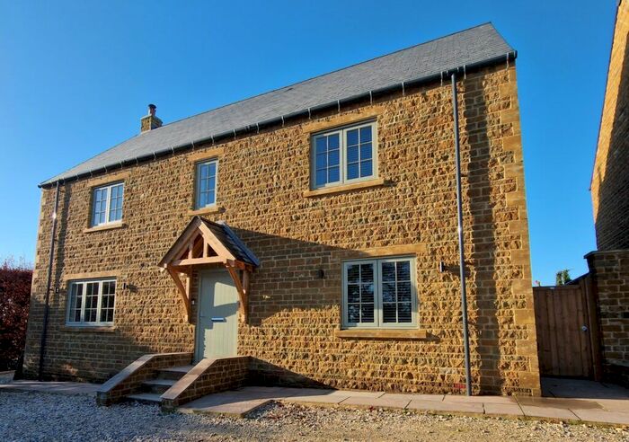 5 Bedroom Detached House To Rent In Hogg Lane, Charlton, Oxon, OX17