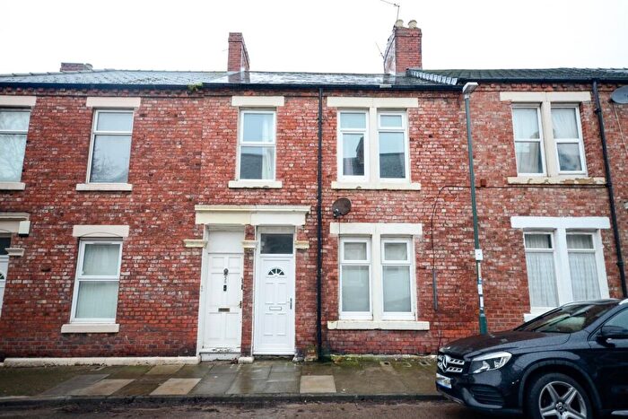 3 Bedroom Flat To Rent In Eglesfield Road, South Shields, NE33