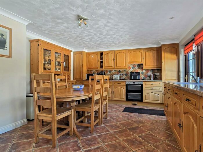 3 Bedroom House For Sale In Church Park, Yarnscombe, Barnstaple, EX31