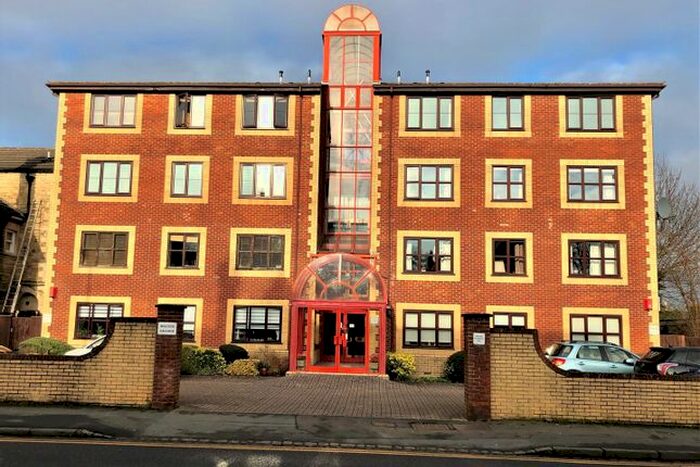 2 Bedroom Flat To Rent In Walton Grange, Bath Road, Old Town, Swindon, SN1