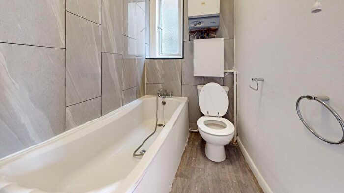 1 Bedroom Flat To Rent In Hurstbourne Road, London, SE23