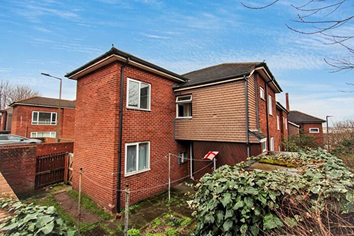 1 Bedroom Flat For Sale In Queen Street, Balby, Doncaster, DN4