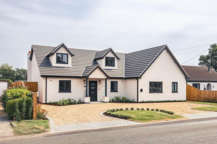 5 Bedroom Detached House For Sale In Chain Free And Thoughtfully Renovated Contemporary Home In Watlington, PE33