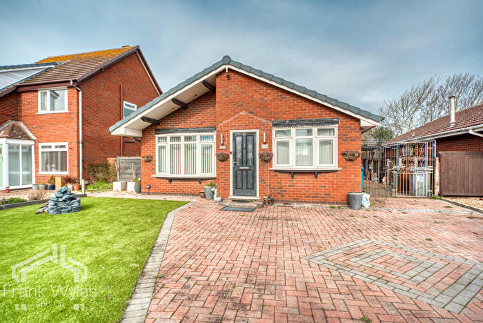 3 Bedroom Bungalow For Sale In Frobisher Drive, Lytham St. Annes, Lancashire, FY8