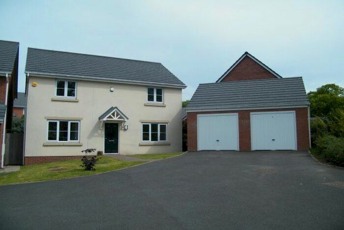 4 Bedroom Property To Rent In Golden Orchard, Halesowen, B62