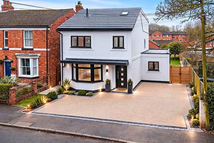 5 Bedroom Detached House For Sale In Whitemoor Road, Kenilworth, CV8