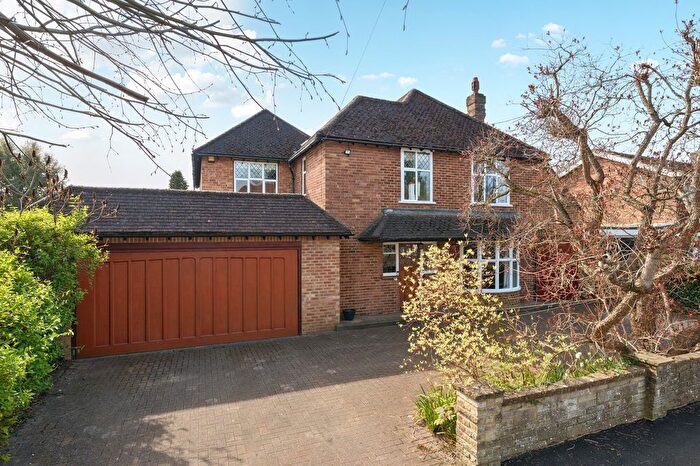 5 Bedroom Detached House For Sale In Silverlea Gardens, Horley, RH6