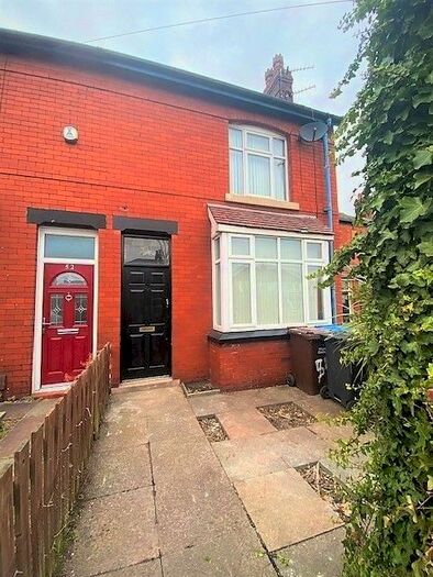 2 Bedroom End Of Terrace House To Rent In City Road, Wigan, WN5