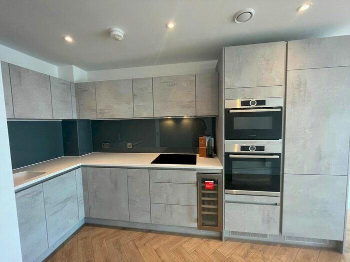 1 Bedroom Flat To Rent In Chester Road, Manchester, M15