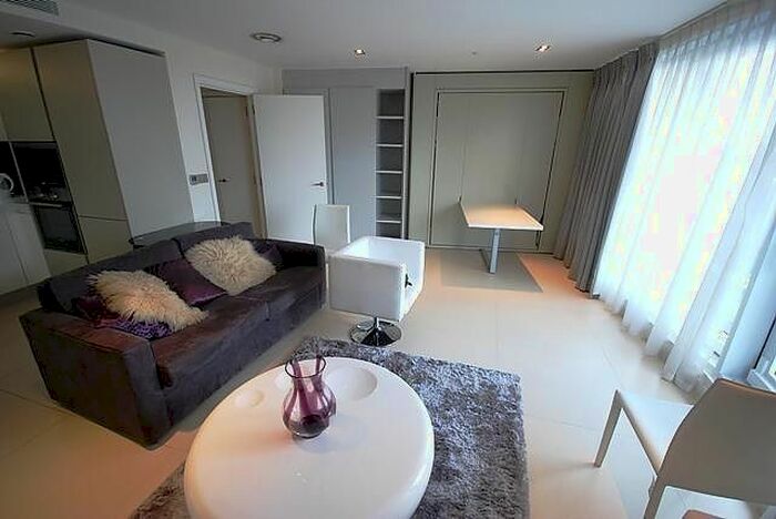 Studio To Rent In Bezier Apartments, City Road, Old Street, Shoreditch, London, EC1Y