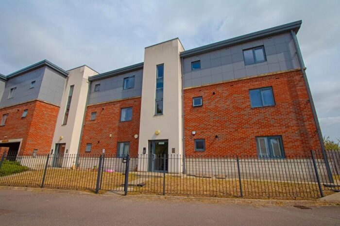 2 Bedroom Apartment For Sale In Brooke Court, Auckley, Doncaster, DN9