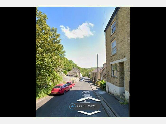 1 Bedroom Flat To Rent In High Street, New Mills, SK22