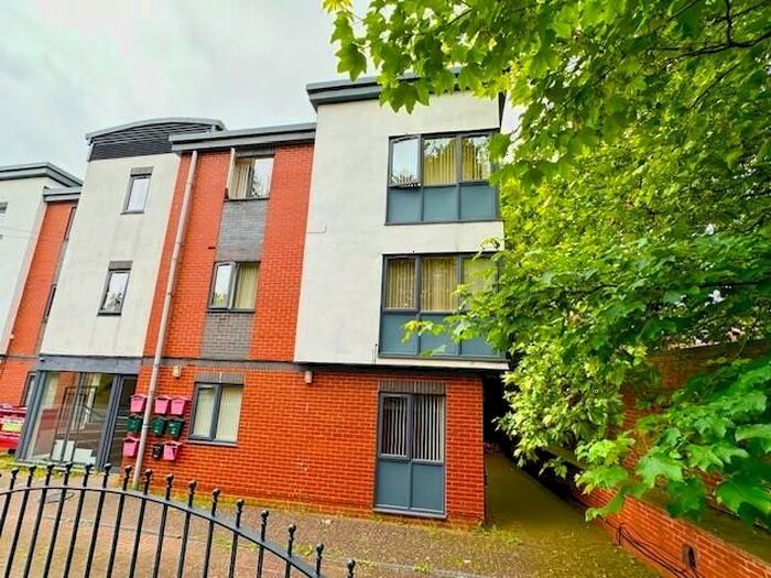 1 Bedroom Flat To Rent In Trysull Road, Bradmore, Wolverhampton, WV3