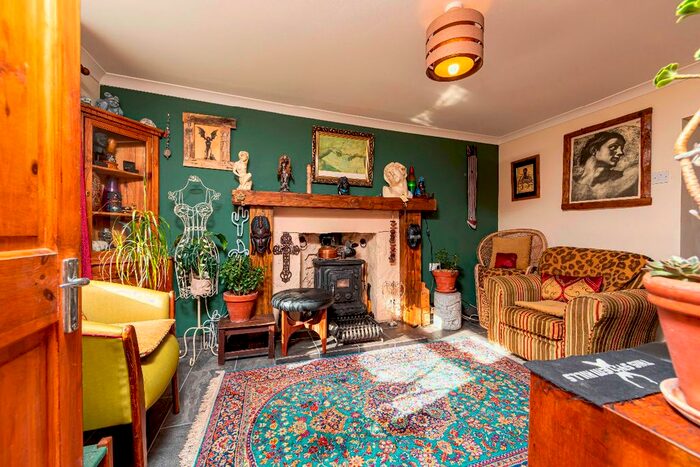 2 Bedroom Cottage For Sale In Llanfabon Road, Nelson, Treharris, CF46