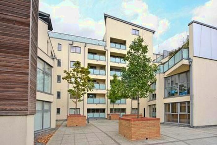 2 Bedroom Flat To Rent In Peckham Rye, Peckham Rye, Lodon, SE15