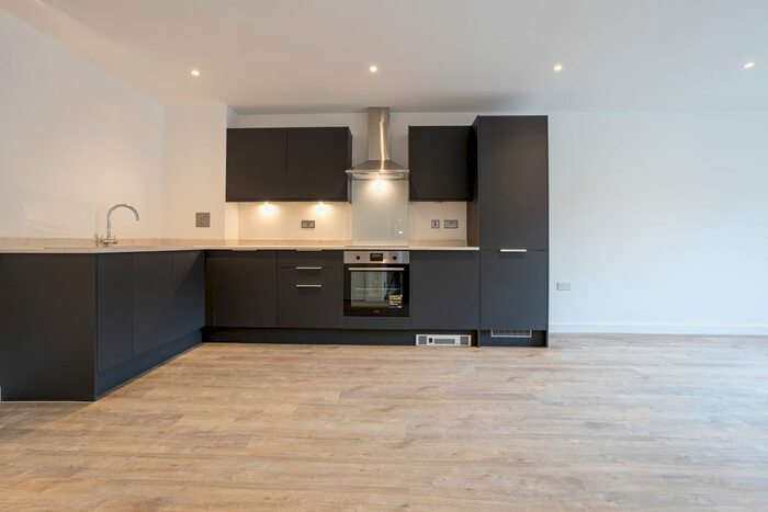 1 Bedroom Flat To Rent In Hairpin House, Bradford Street, Birmingham, B12