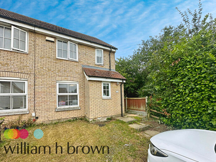 2 Bedroom House To Rent In Tortoiseshell Way, Braintree, CM7