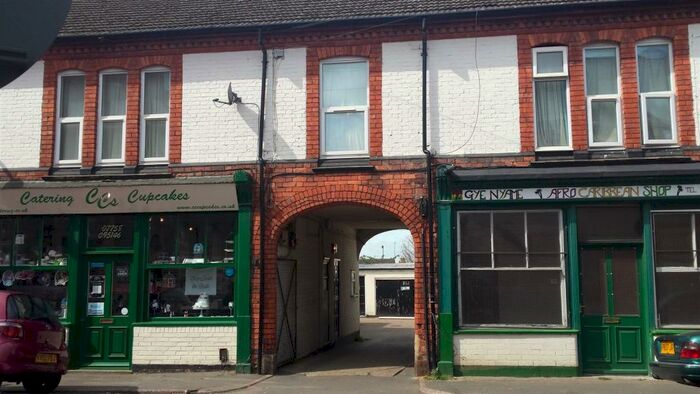 3 Bedroom Flat To Rent In Field Street, Kettering, NN16