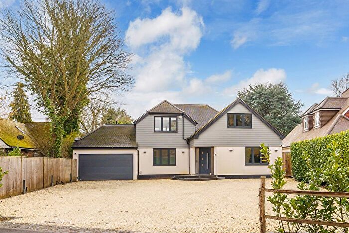 5 Bedroom Detached House For Sale In Woodmansterne Lane, Banstead, SM7