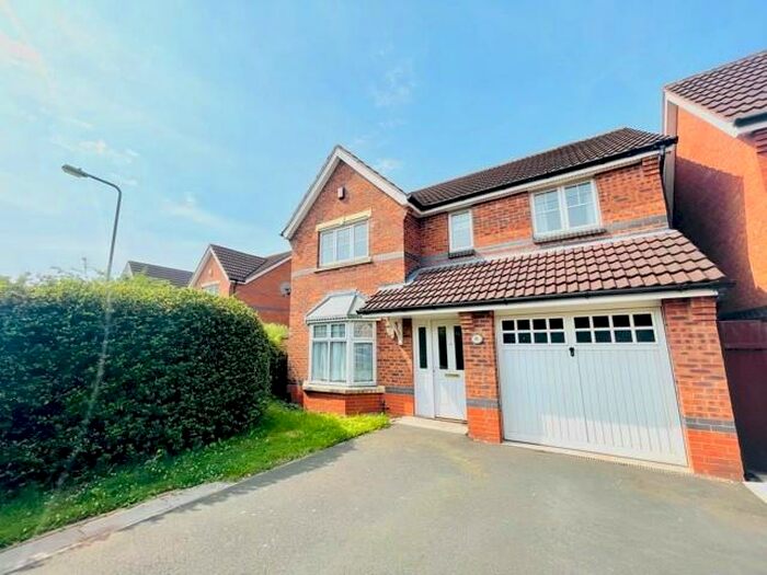 4 Bedroom House To Rent In Okehampton Drive, West Bromwich, B71