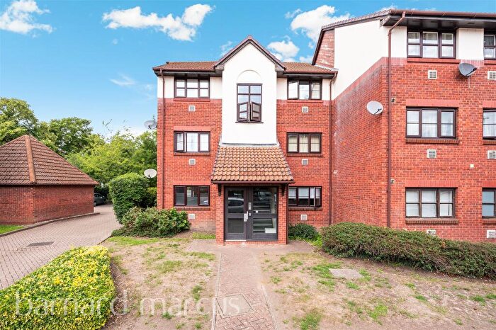 1 Bedroom Flat For Sale In Poppy Close, Wallington, SM6