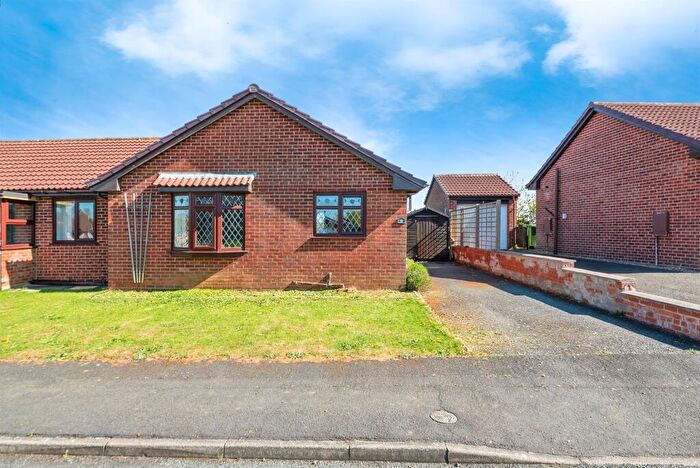 2 Bedroom Semi-Detached Bungalow For Sale In Woffindin Close, Great Gonerby, Grantham, NG31