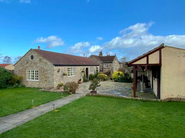 4 Bedroom Semi-Detached House For Sale In Coldhill Lane, Saxton, Tadcaster, LS24