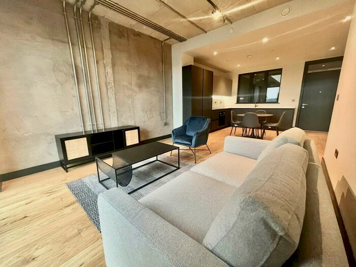 2 Bedroom Apartment To Rent In New Cross Central, M4