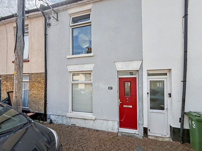 2 Bedroom Terraced House To Rent In James Street, Sheerness, ME12