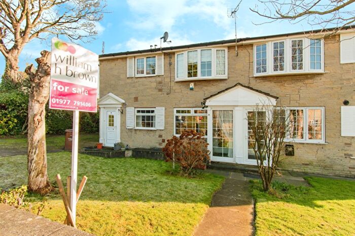 2 Bedroom Flat For Sale In Church Lane, Darrington, Pontefract, WF8