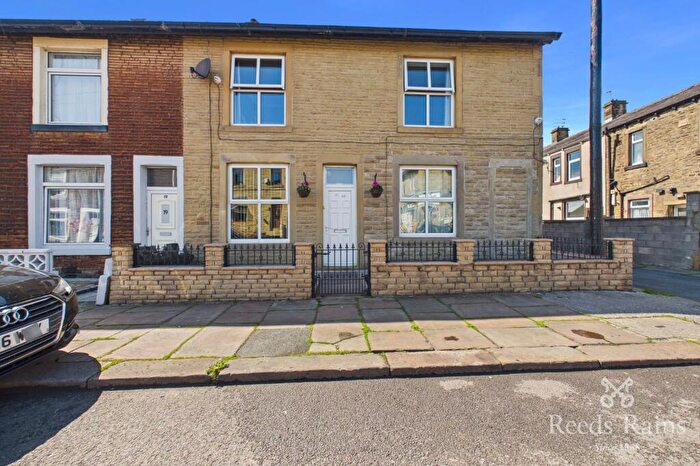 3 Bedroom End Of Terrace House For Sale In Glenfield Road, Nelson, Lancashire, BB9