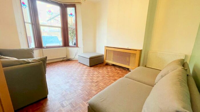 4 Bedroom Terraced House To Rent In Gloucester Road, Leyton, E10