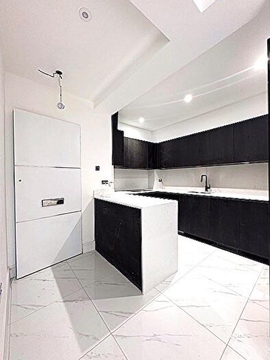 1 Bedroom Flat To Rent In Porchester Road, London, W2