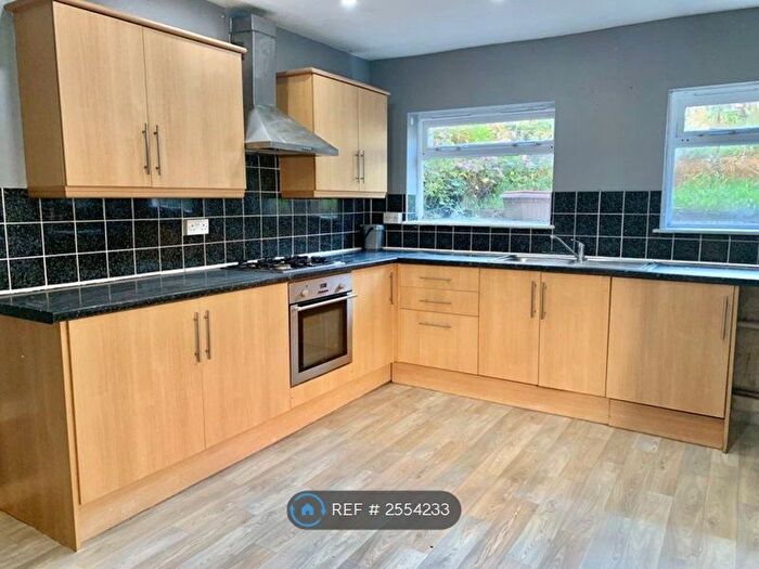 3 Bedroom Semi-Detached House To Rent In Old Road, Neath, SA11