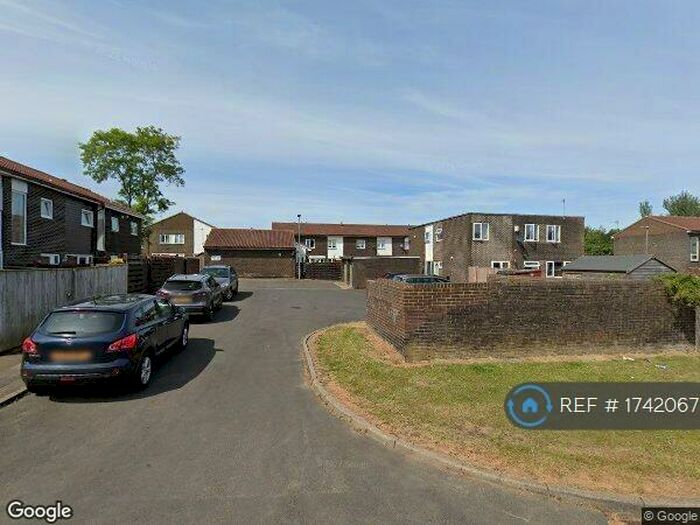 3 Bedroom Semi-Detached House To Rent In Balliol Close, Peterlee, SR8