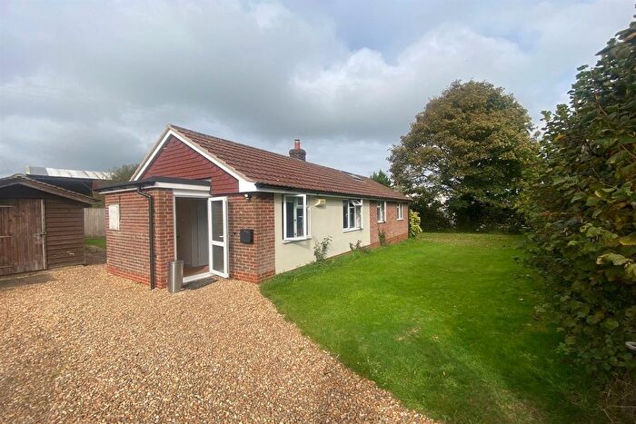 2 Bedroom Detached Bungalow To Rent In Hill Farm Bungalow, Honeycritch Lane, Froxfield, Petersfield, Hampshire, GU32